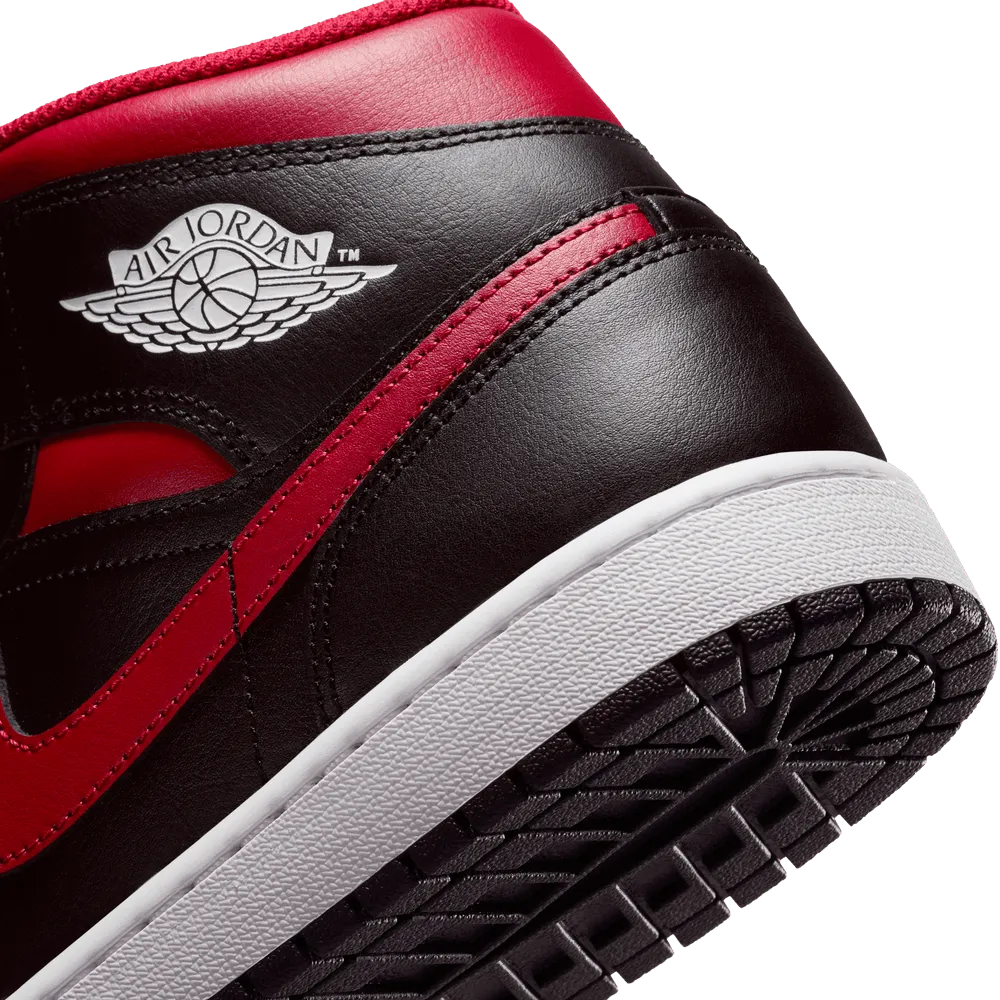 Air Jordan 1 Mid 'Bred'