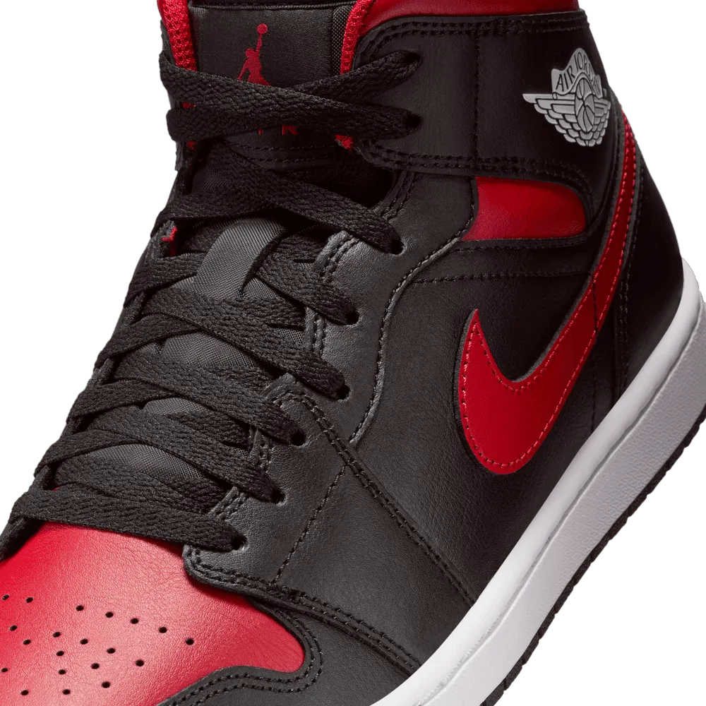 Air Jordan 1 Mid 'Bred'