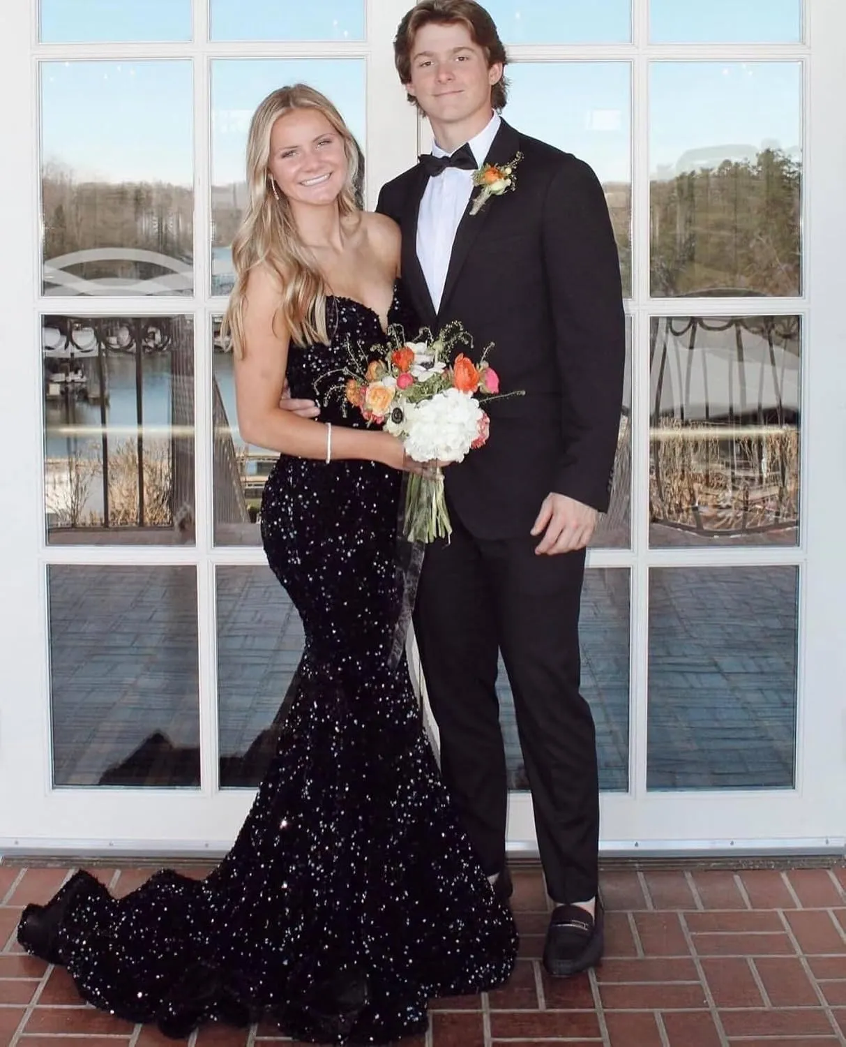Basgute Sequin Mermaid Prom Dresses for Women Sparkly Long Sexy Strapless V Neck Bodycon Formal Evening Party Gowns