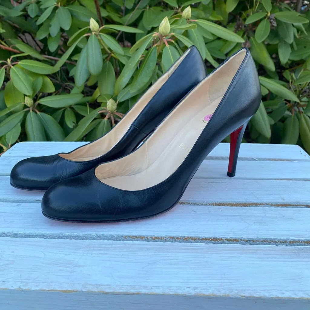 Christian Louboutin Simple Leather Pumps - Size 41