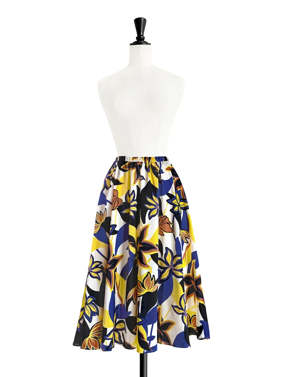 Dual-tone Vibrant Floral Print Flowy Round Skirt