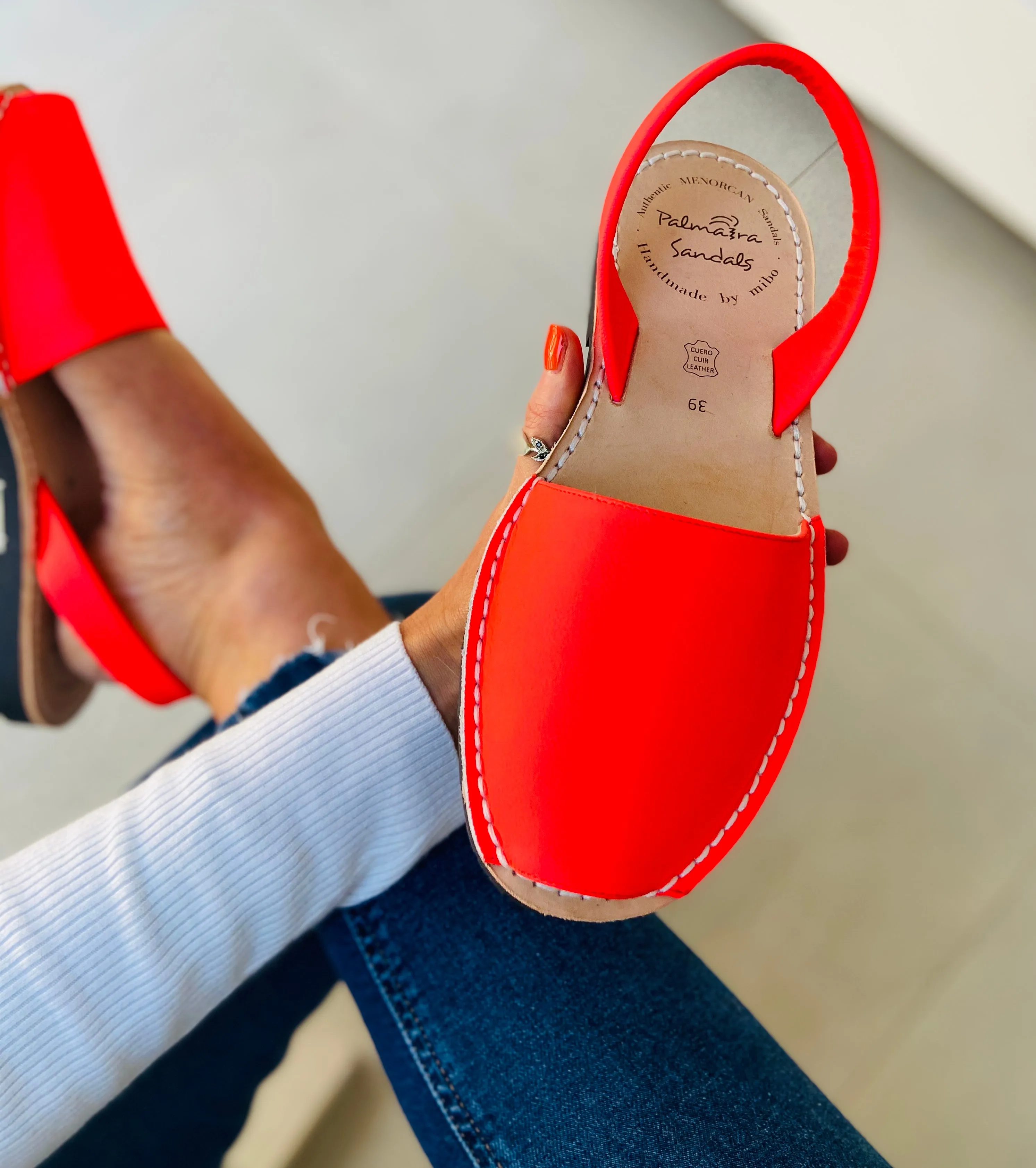 Neon Coral Avarcas
