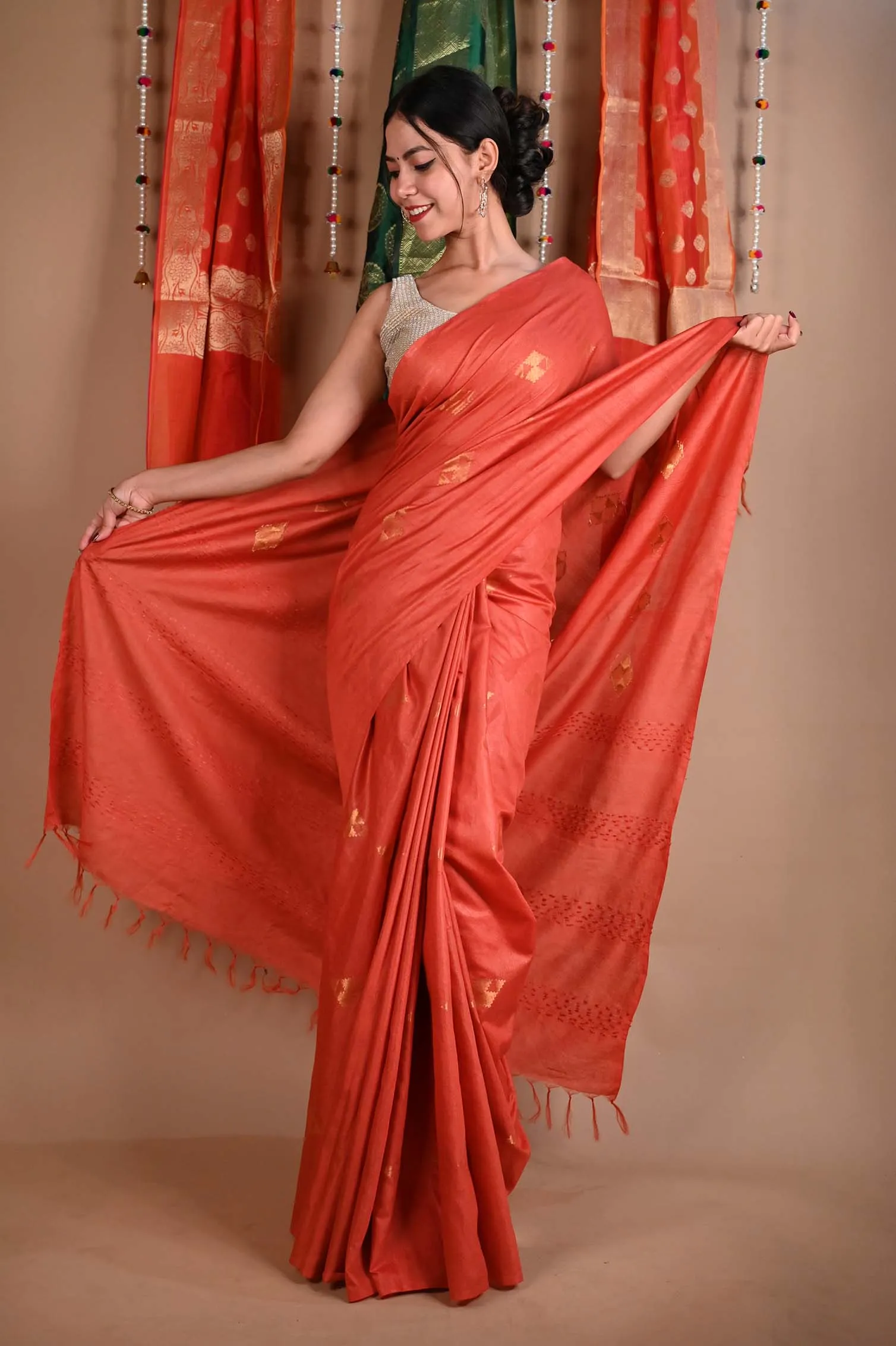 Ready To Wear Semi Linen Slub Gajari  Zari interwoven butis and ornate pallu Wrap in 1 minute saree