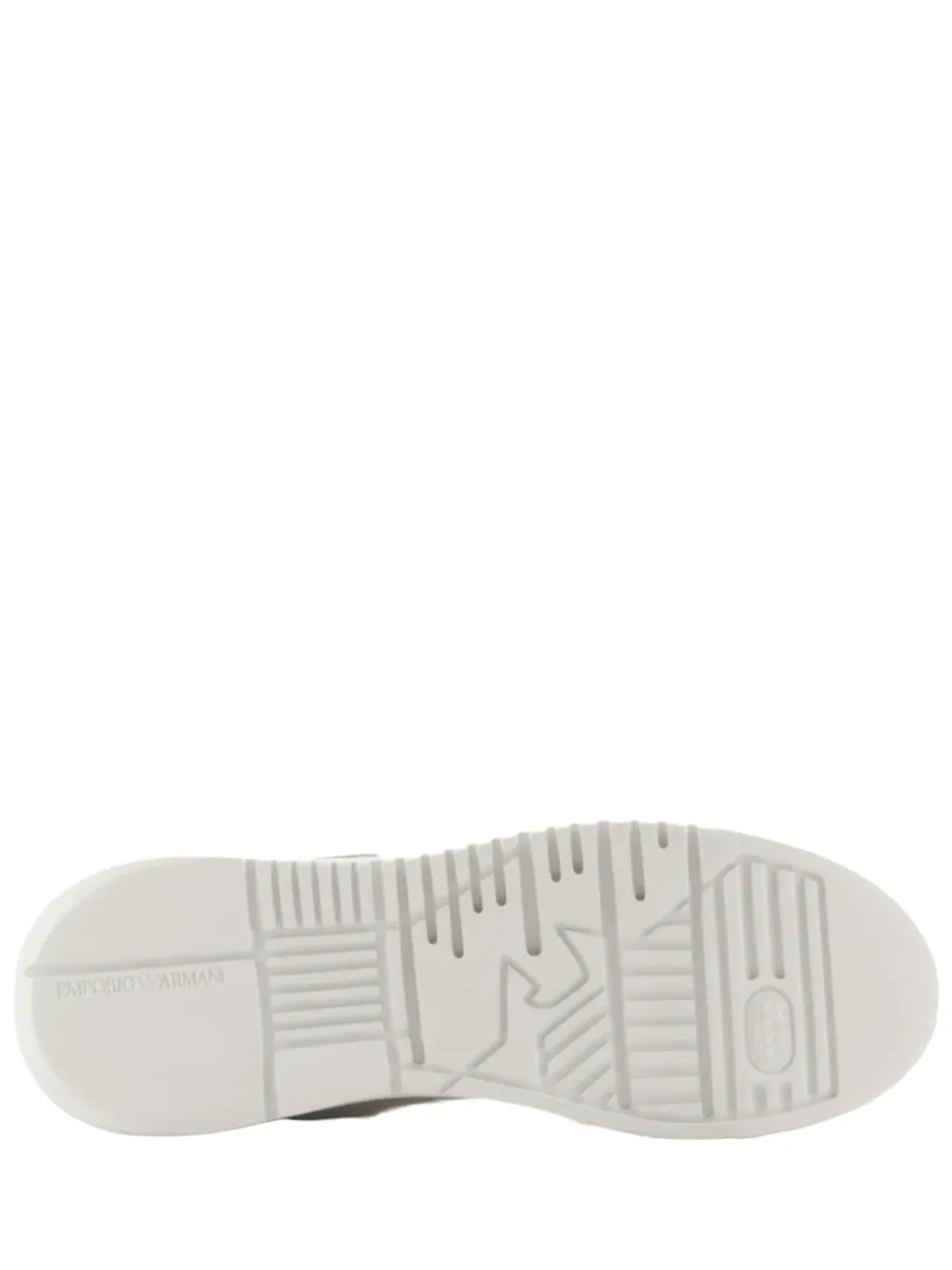 Sneakers in nappa con retro logo signature