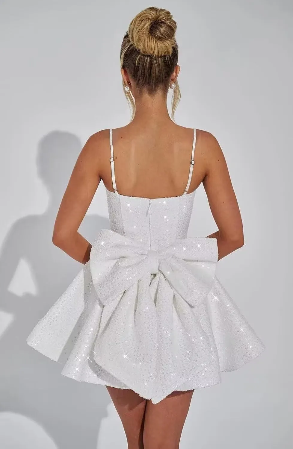 Women's Sparkly Homecoming Dress 2025 Short Square Neck Sequin Cocktail Party Gowns with Bow PU271